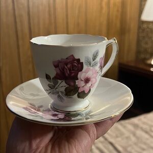 Elizabethan Fine Bone China England Teacup & Saucer – Pink Rose Floral Gold Trim